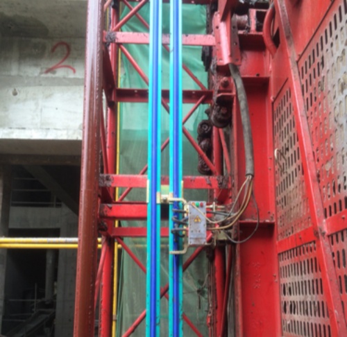 施工升降機電纜導向架安裝規(guī)范